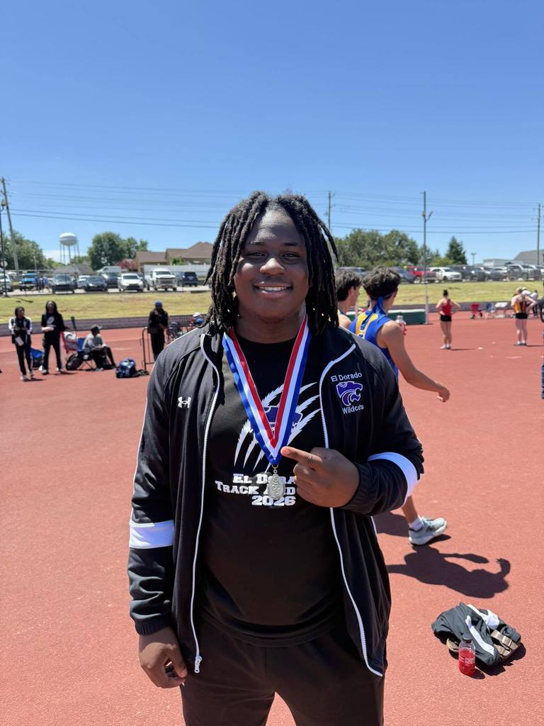 Jervalen Junior is your state champ in the boys shot put with a throw of 53’3”!