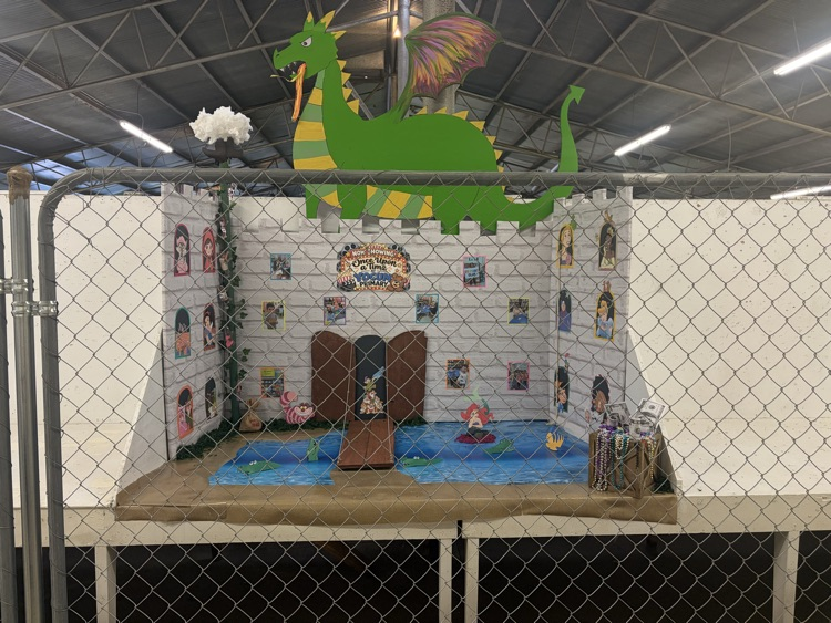 Yocum fair booth behind fence