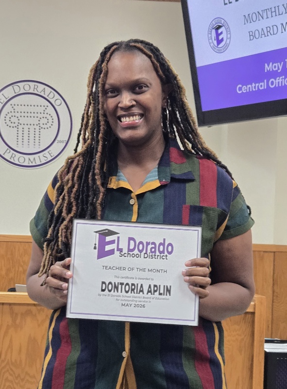 yocum elementary teacher of the month - dontoria aplin