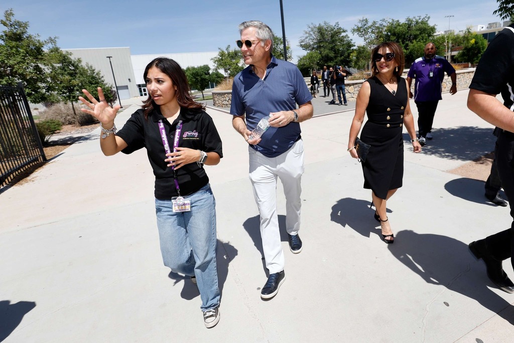 Bill Macatee receives tour of Burges High School from students and Superintendent Diana Sayavedra