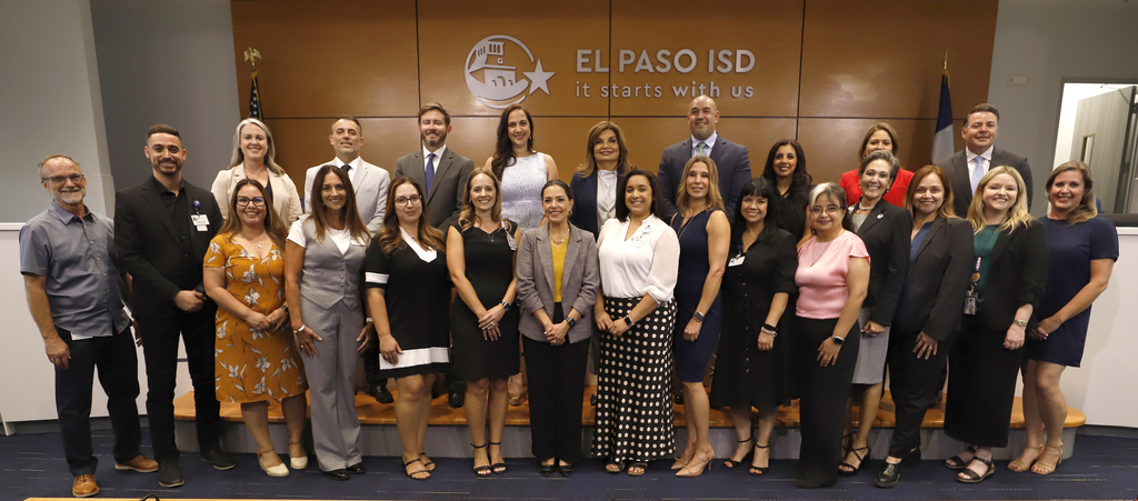 El Paso ISD Board of Trustees and Interim Superintendent Martha Aguirre were thrilled to recognize the first cohort to complete the Holdsworth Empower Fellowship leadership program for aspiring principals. The goal of the program is to strengthen El Paso ISD’s leadership pipeline, developing assistant principals into leaders who are ready and equipped to successfully lead our schools.   This year’s second cohort was also recognized as they begin their journey in the program.  #ItStartsWithUs #ElPasoISD #EPISD