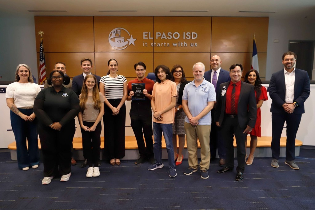 The El Paso ISD Board of Trustees and Interim Superintendent Martha Aguirre were proud to recognize the incredible talent of our fine arts students who performed in this year’s 40th Annual Summer Musical. Your dedication, creativity, and countless hours of rehearsal came together to deliver an unforgettable performance that made our district proud. 