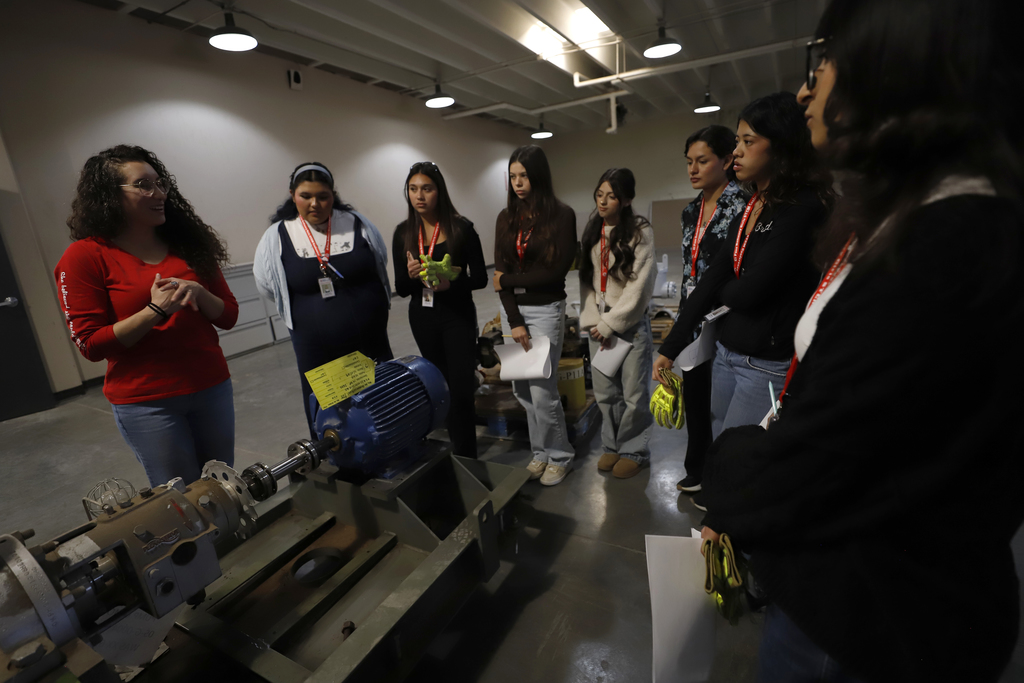 Marathon Refinery presenting to students