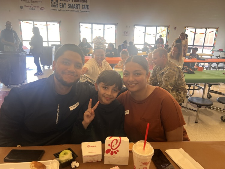 Thanksgiving luncheon 25-26