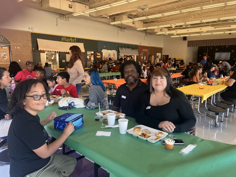 Thanksgiving luncheon 25-26