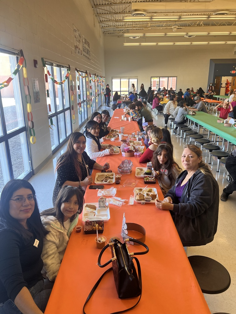Thanksgiving luncheon 25-26