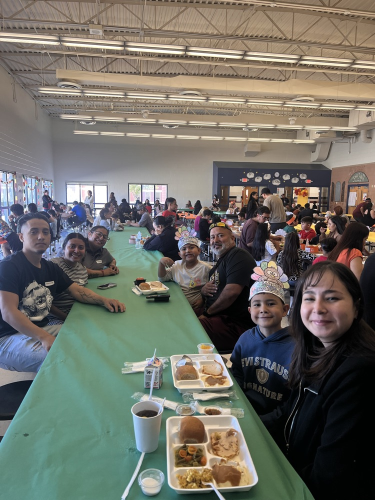Thanksgiving luncheon 25-26