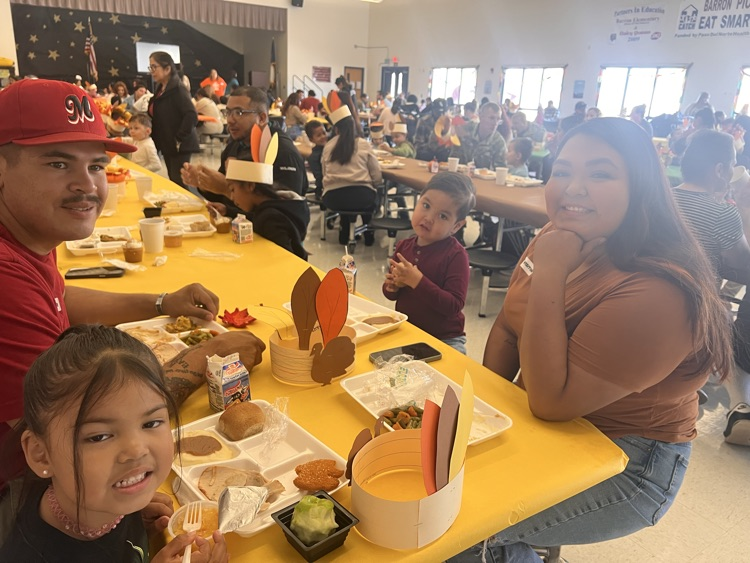 Thanksgiving luncheon 25-26