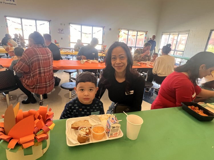 Thanksgiving luncheon 25-26