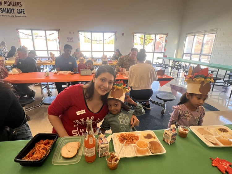 Thanksgiving luncheon 25-26