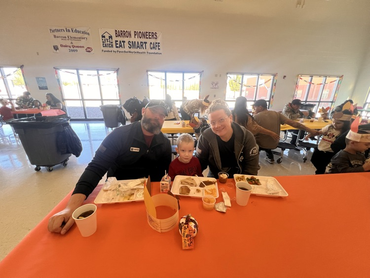 Thanksgiving luncheon 25-26