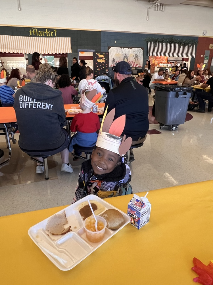 Thanksgiving luncheon 25-26