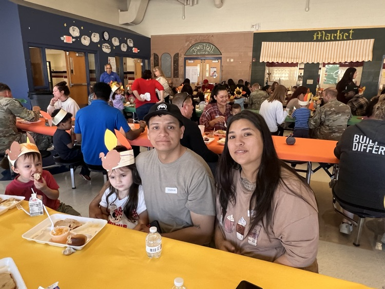 Thanksgiving luncheon 25-26