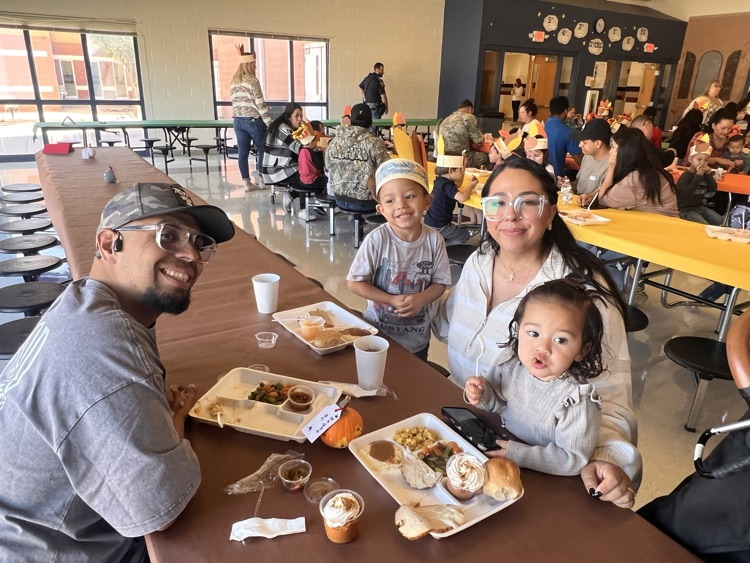 Thanksgiving luncheon 25-26