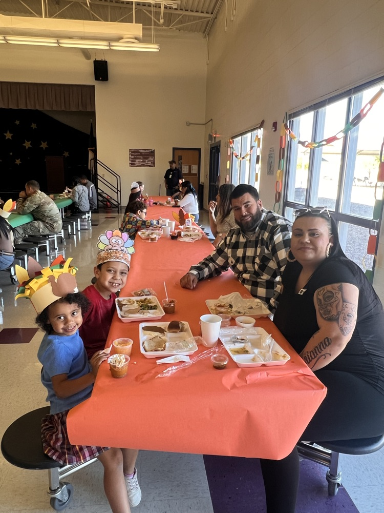 Thanksgiving luncheon 25-26