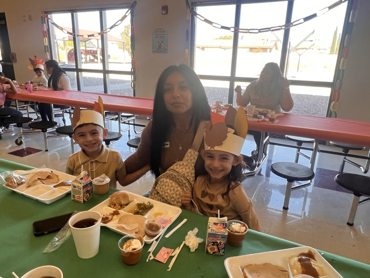 Thanksgiving luncheon 25-26