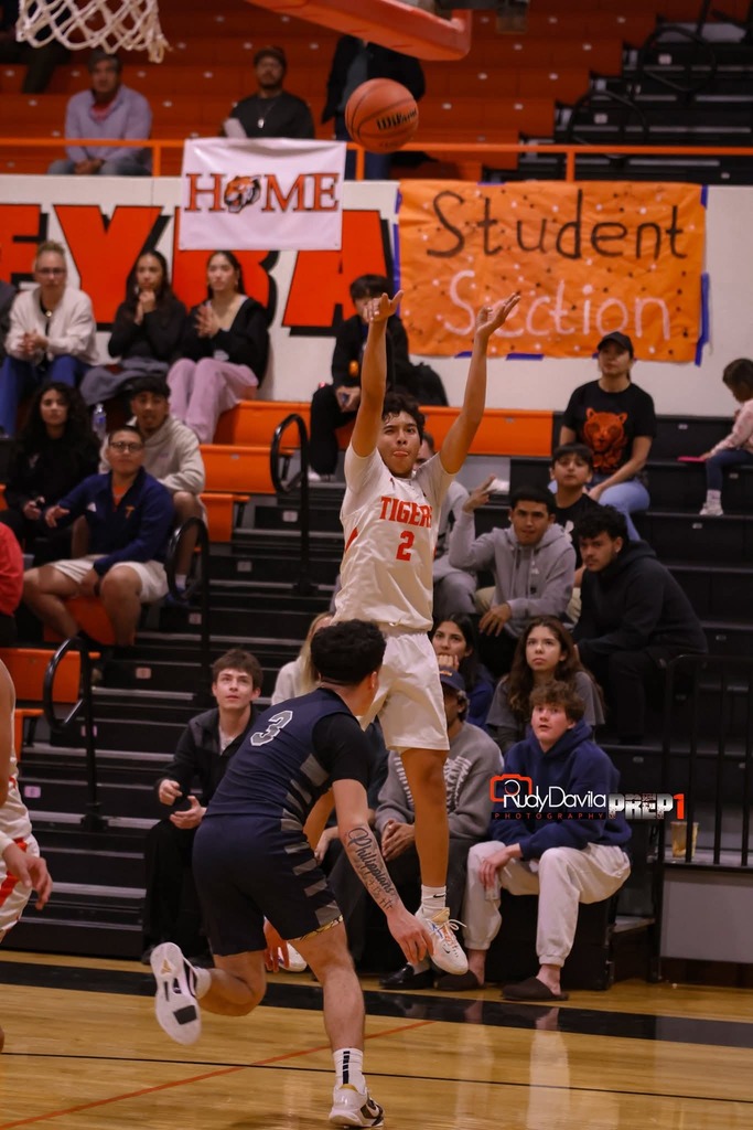 Photo of Richard Arriaga, El Paso High basketball
