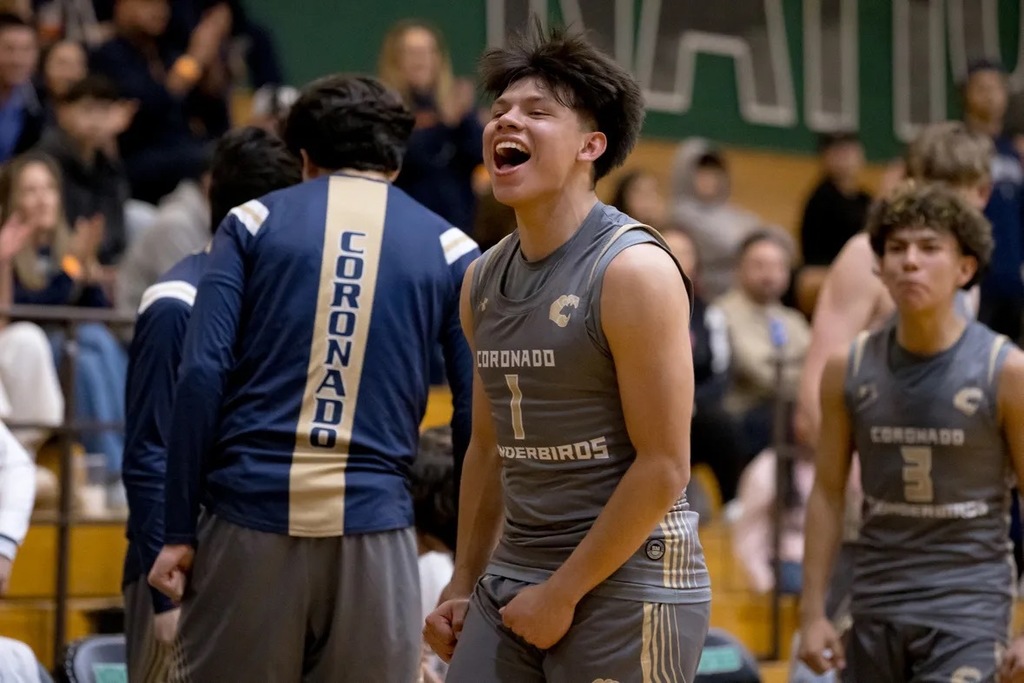RJ Lopez, Coronado basketball excitedly cheering