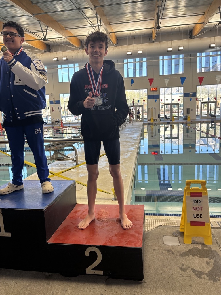 Photo of Samuel Rodriguez, Irvin swimming