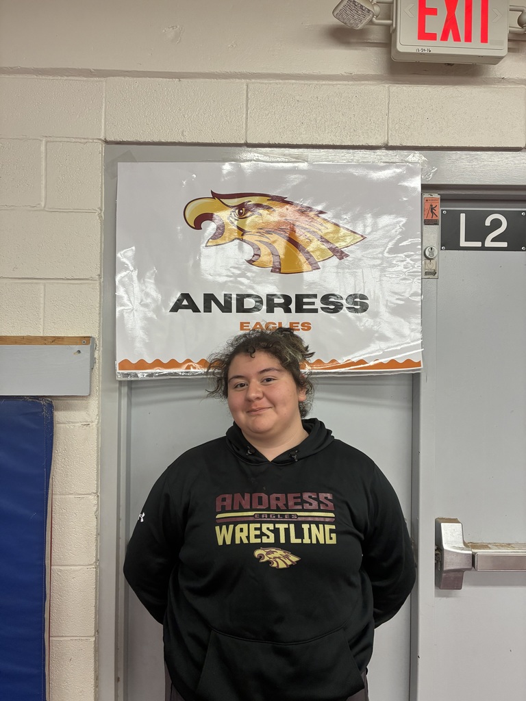 Photo of Natalie Biggs, Andress wrestling