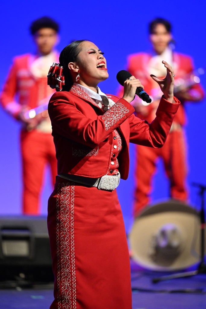 Photo of Jefferson Silva High School mariachi performing