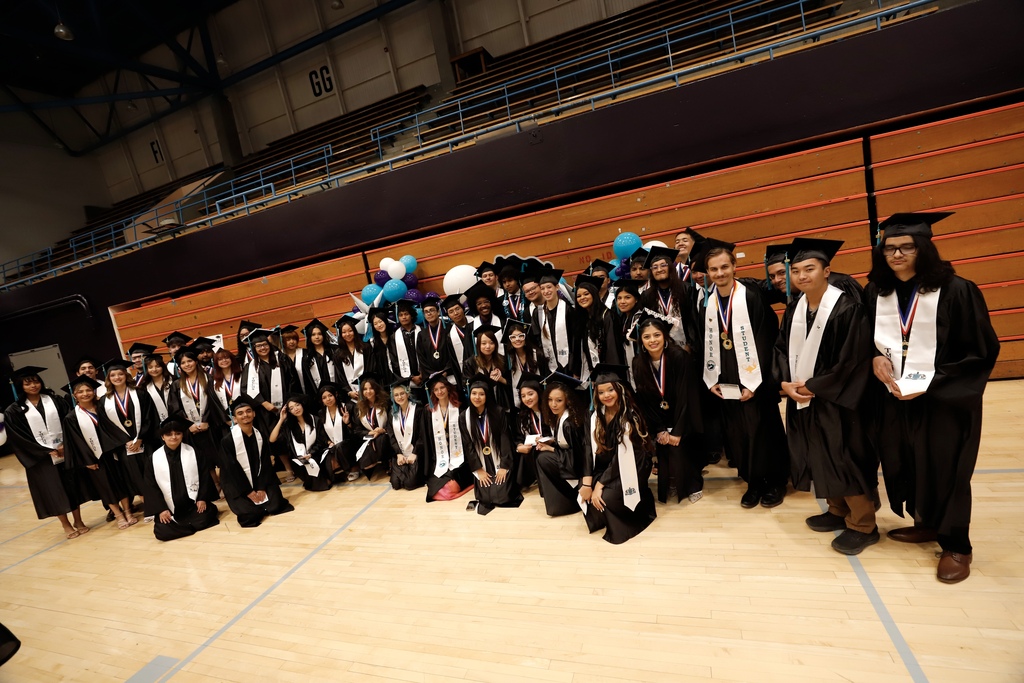 Transmountain Early College High School Spring 2026 class takes group photo