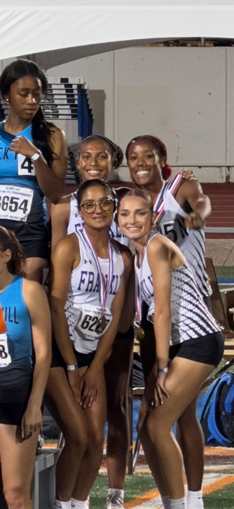 Photo of Franklin 4x400 Girls Relay