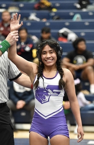 Photo of Jubilee Rendon, Franklin wrestling