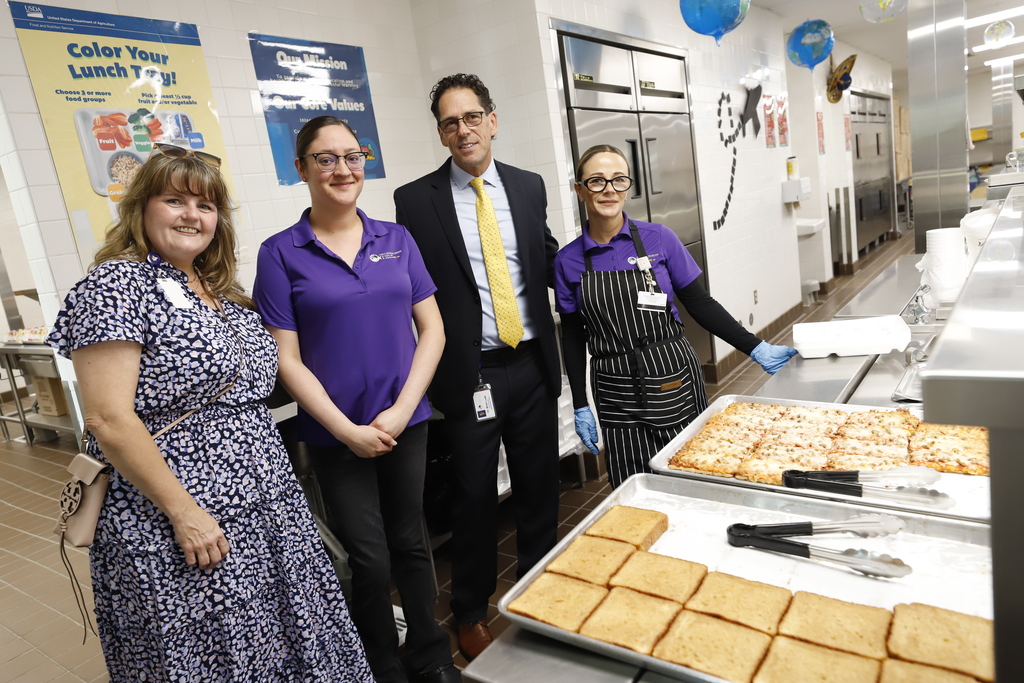 Lundy Elementary cafeteria staff, Principal, and Superintendent Dr. Brian Lusk