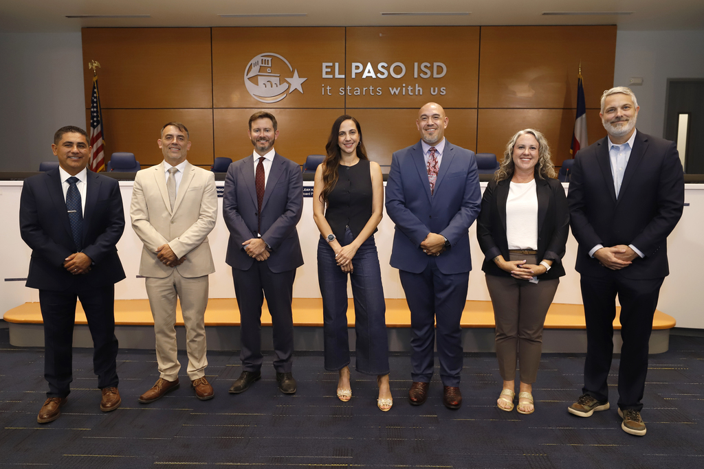 Photo of all El Paso ISD Board of Trustees
