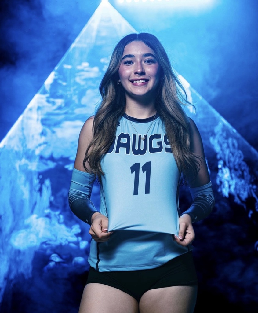 Photo of Zoeh Cereceres, Chapin volleyball