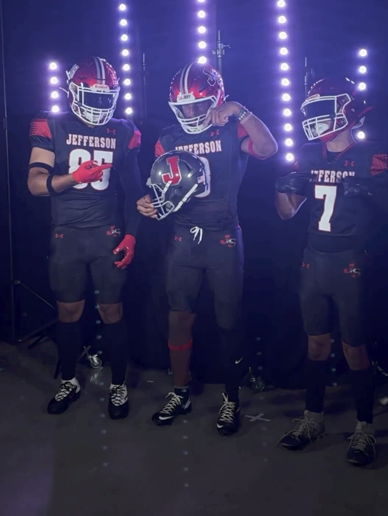Photo of Jefferson Silva High School football players