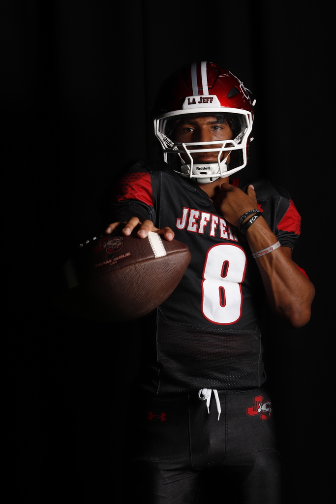 Photo of Davion Arnette, Jefferson football