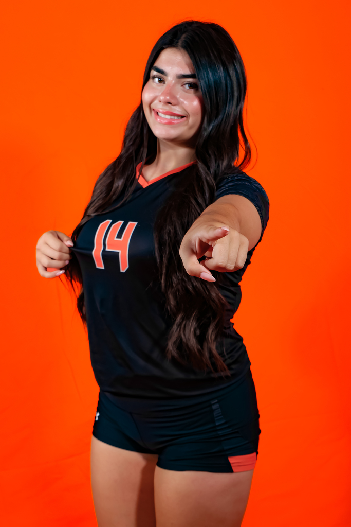 Photo of Maya Bemis, El Paso High volleyball