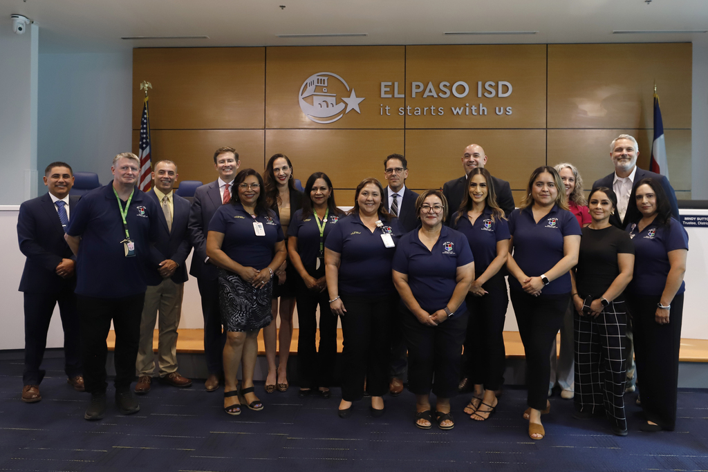 El Paso ISD Board of Trustees and Superintendent Dr. Brian Lusk were thrilled to recognize Murphree PK-8 and Guillen Middle School for their remarkable growth, improving to a B rating this year and delivering excellence in the classroom for every child! 🌟 