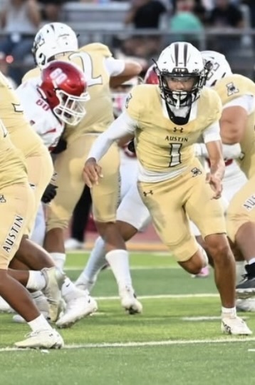 Photo of Mason Ruybe, Austin football