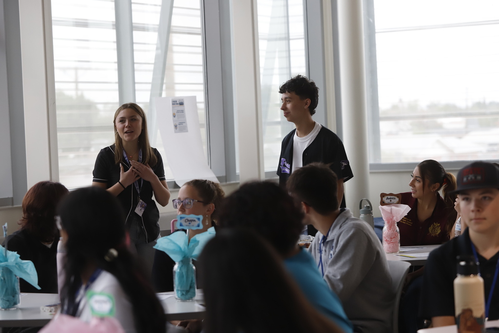 Franklin High School students part of the Superintendent Student Advisory Council introduce themselves to the group
