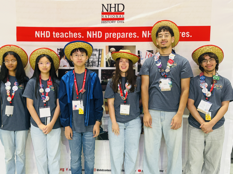 Andress High School and Hornedo Middle School students take a group photo together at the National History Day Competition