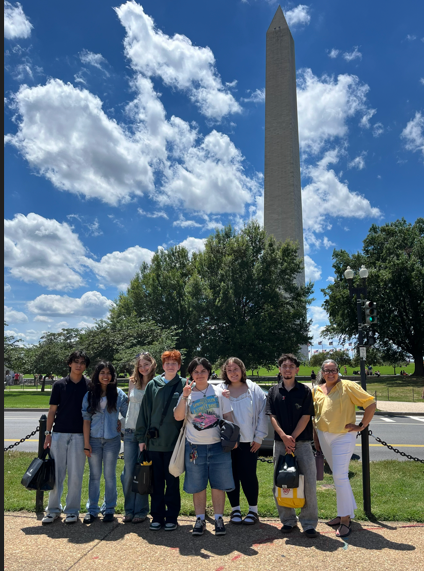 Franklin High School students in front of Washington Monument