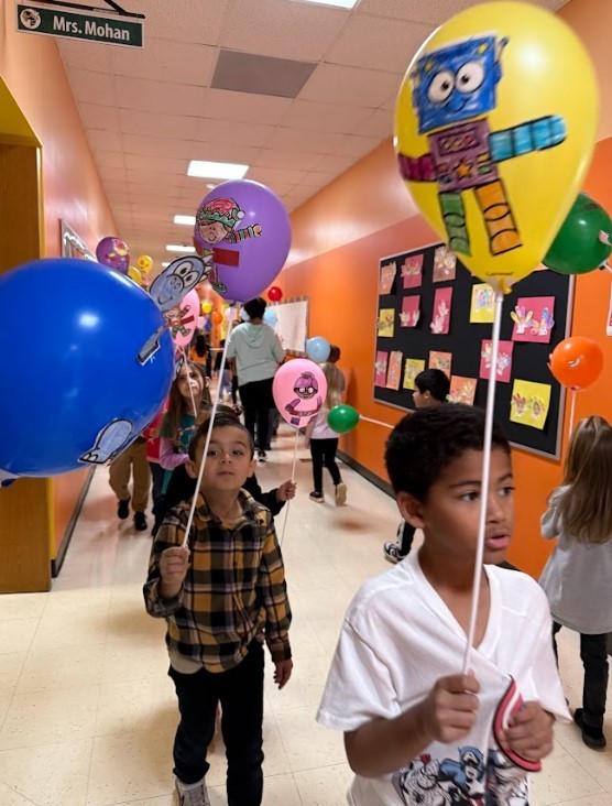 Image of a class with their balloons