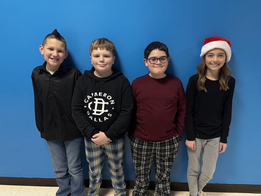 Image of the 4 DARE essay & poster contest winners