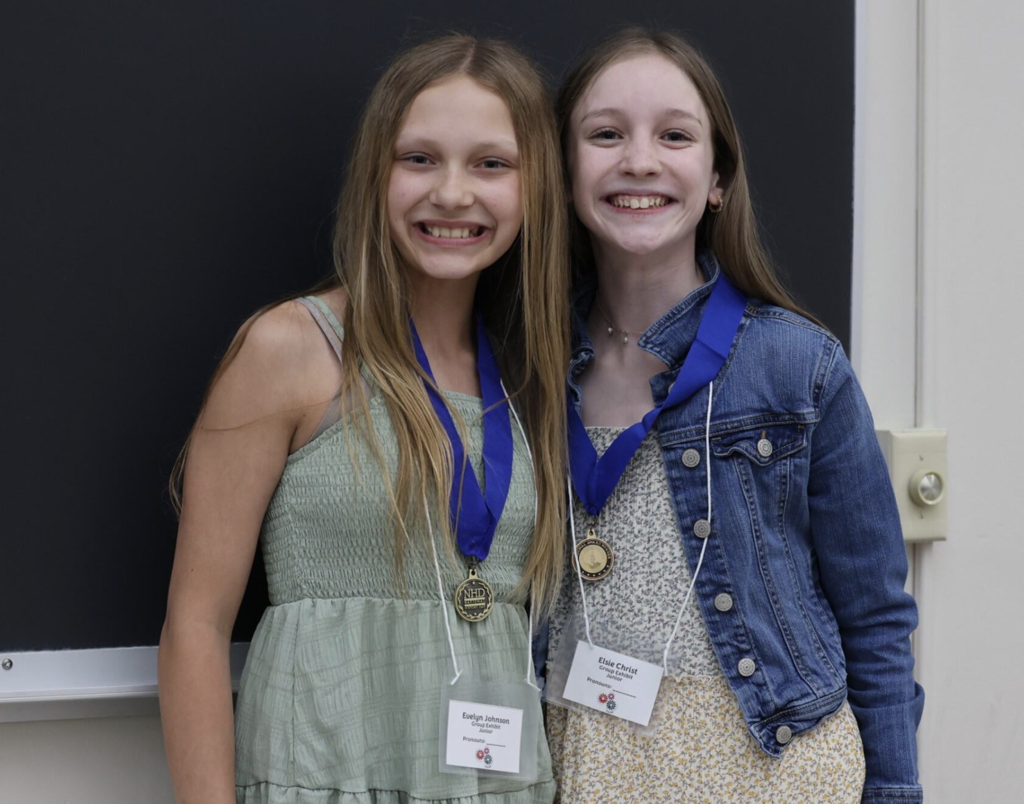 On Friday, April 4, 34 Eleva-Strum Middle and High School students showcased their National History Day projects at the UW-Stevens Point regional event!