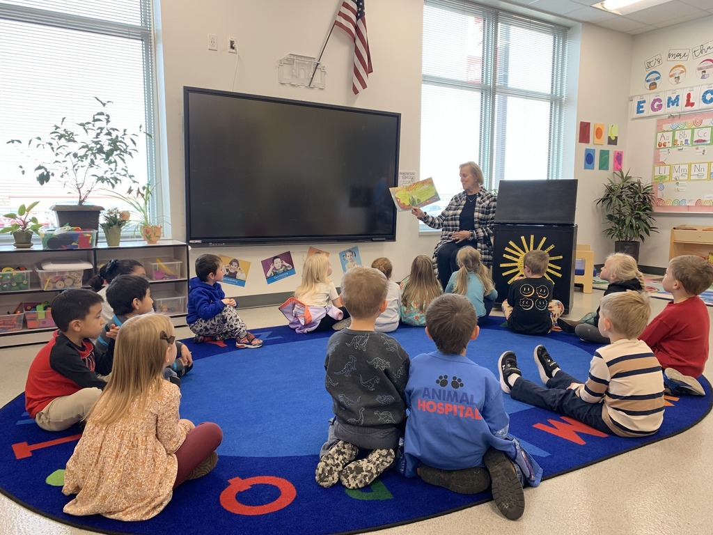 Ms. Sterry’s class sends a big thank-you to Mrs. Kisor for visiting and reading to them in November!  