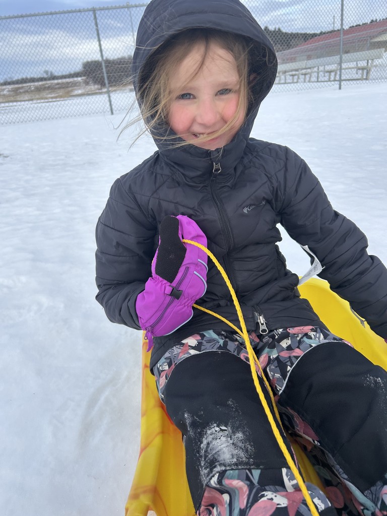 Mrs. Heldt’s kindergarten celebrated great behavior with a sledding reward and then warmed up with cozy cups of hot cocoa.
