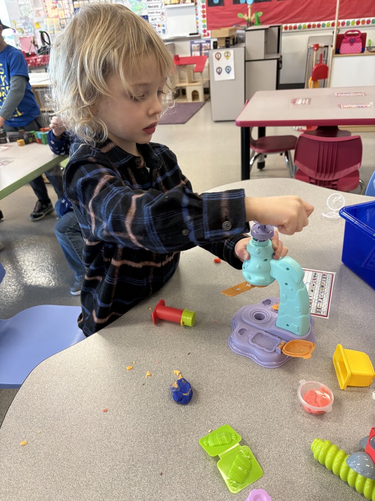 Mrs. Niesen’s 4K class is having fun with some new toys during inside recess on these frigid days! 