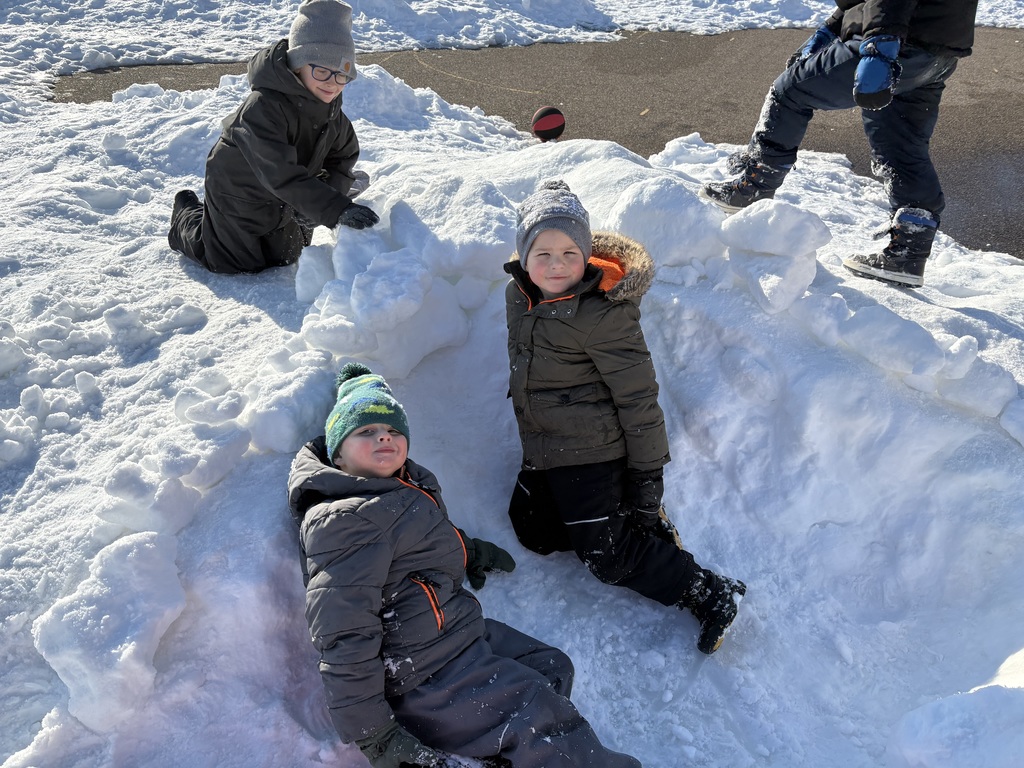 4K had a snow much fun playing outside!