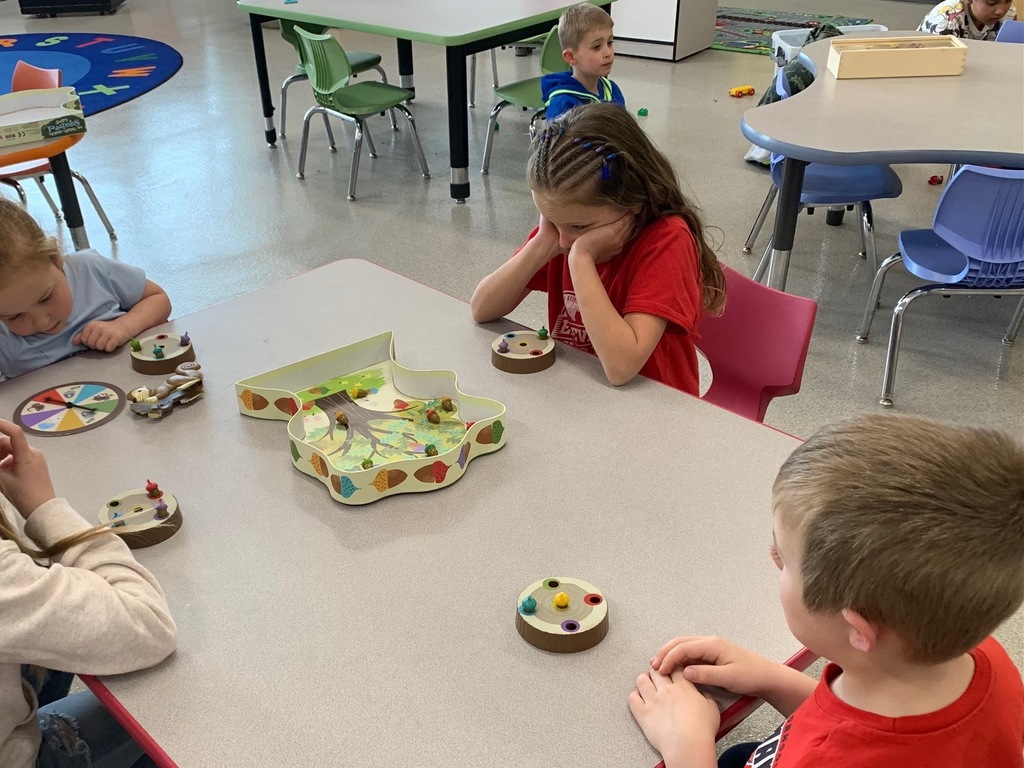 Students in grades 3–5 volunteered to play games with 4K friends, building social skills like turn-taking, teamwork, and following directions