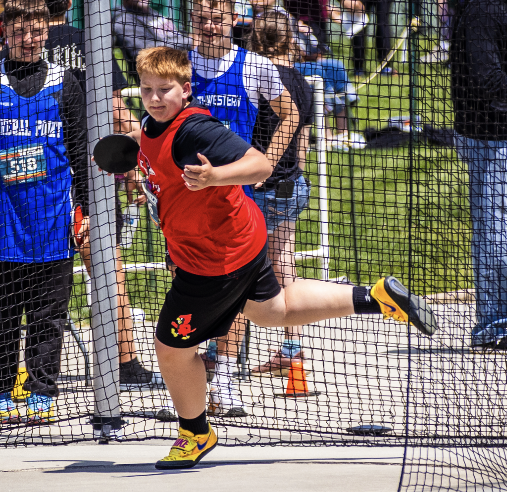 Congratulations to 6th grader Reed Julson and 8th grader Emmee Stendahl for qualifying for the Middle School Track & Field Championship in discus.