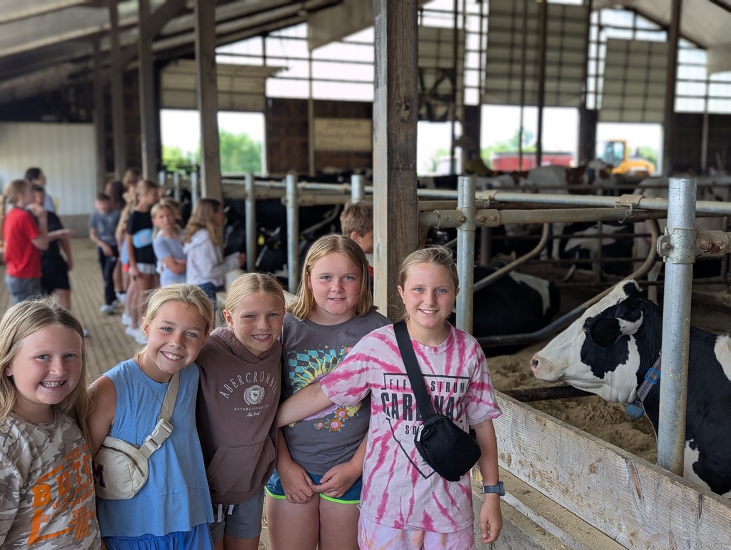 On the second day of  Rolling classroom,  the class  visited the Marieke Gouda farm in Thorp.  