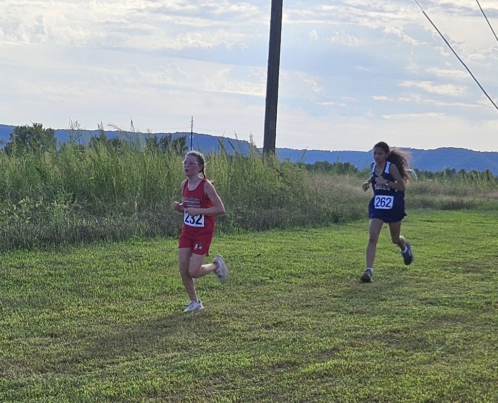 The Cardinal Cross Country team brought home some hardware! 